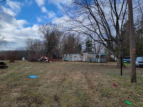 2719 E Wise St, New Castle, IN 47362 photo 2