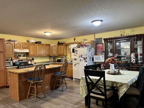 900 Diana St, Mitchell, IN 47446 photo 8