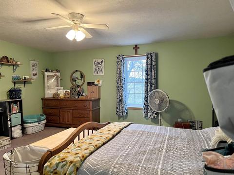 900 Diana St, Mitchell, IN 47446 photo 13