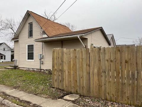 117 E Baltimore St, Garrett, IN 46738 photo 2