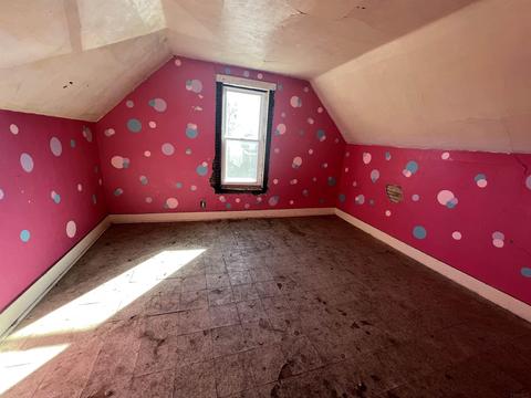 212 E High St, Garrett, IN 46738 photo 14