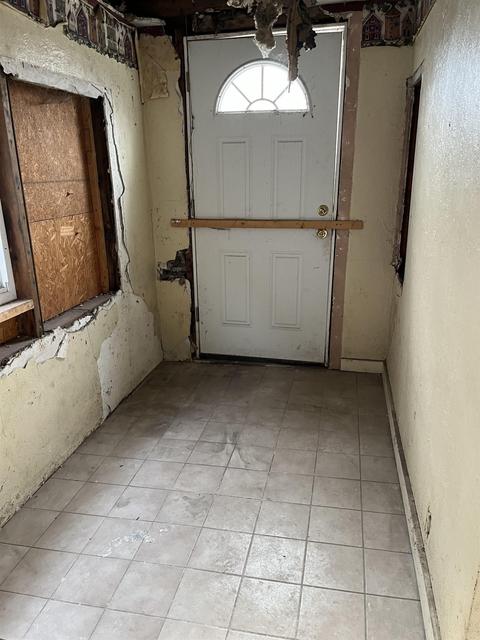 212 E High St, Garrett, IN 46738 photo 24