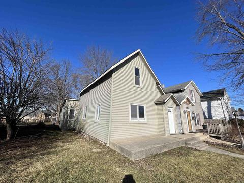 212 E High St, Garrett, IN 46738 photo 2