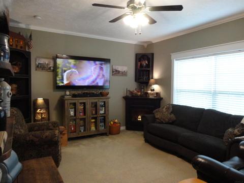 102 W Vine St, Mitchell, IN 47446 photo 7