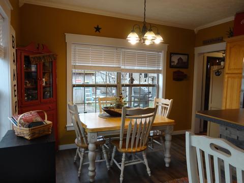 102 W Vine St, Mitchell, IN 47446 photo 5