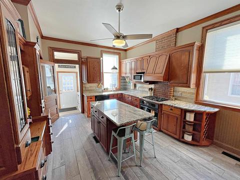 707 E Walnut St, Washington, IN 47501 photo 13
