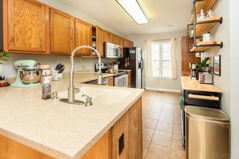 400 E Laurelwood Dr, Bloomington, IN 47401 photo 5