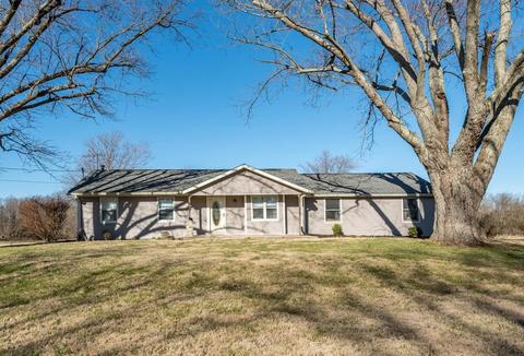 5601 E Ward Ln, Bloomington, IN 47408 photo 1