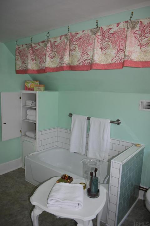 824 E Monroe St, Delphi, IN 46923 photo 34