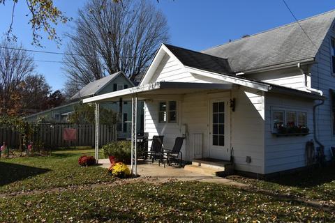 824 E Monroe St, Delphi, IN 46923 photo 6