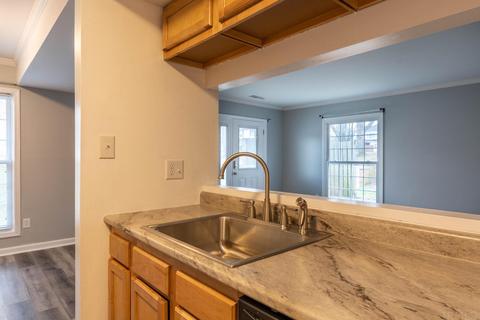 911 E Waterloo Dr, Bloomington, IN 47401 photo 9