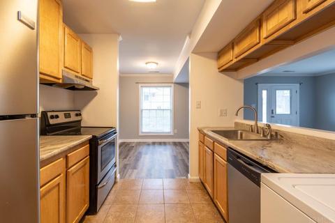 911 E Waterloo Dr, Bloomington, IN 47401 photo 8