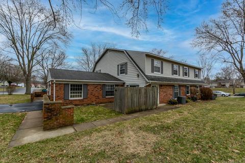 911 E Waterloo Dr, Bloomington, IN 47401 photo 1