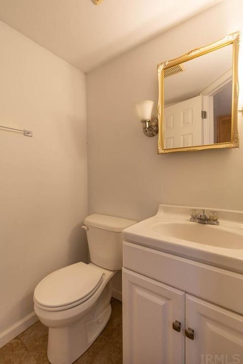 911 E Waterloo Dr, Bloomington, IN 47401 photo 10
