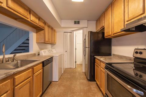 911 E Waterloo Dr, Bloomington, IN 47401 photo 7