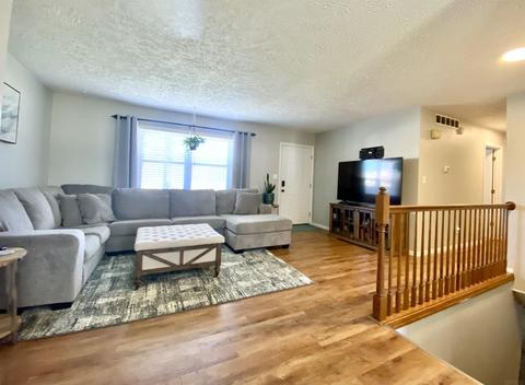 428 Maplecrest Blvd, Jasper, IN 47546 photo 4