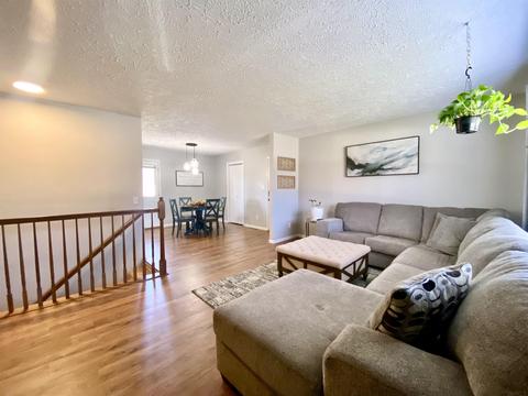 428 Maplecrest Blvd, Jasper, IN 47546 photo 3