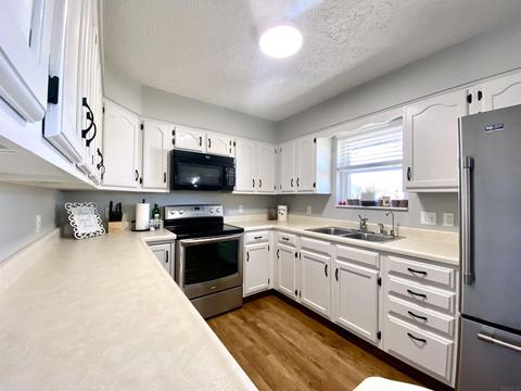 428 Maplecrest Blvd, Jasper, IN 47546 photo 9