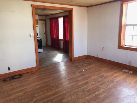 131 E 8th St, Peru, IN 46970 photo 3