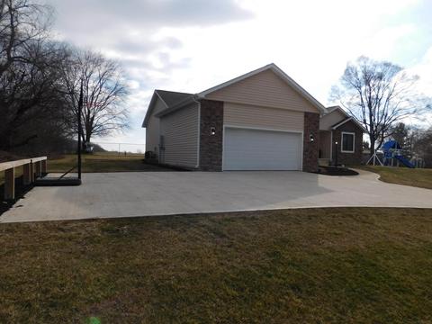 6630 E Iris Dr, Syracuse, IN 46567 photo 4