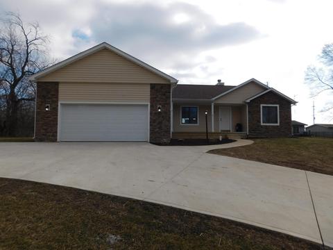 6630 E Iris Dr, Syracuse, IN 46567 photo 1