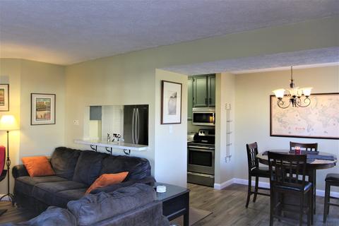 1117 E Commons Dr, Bloomington, IN 47401 photo 4
