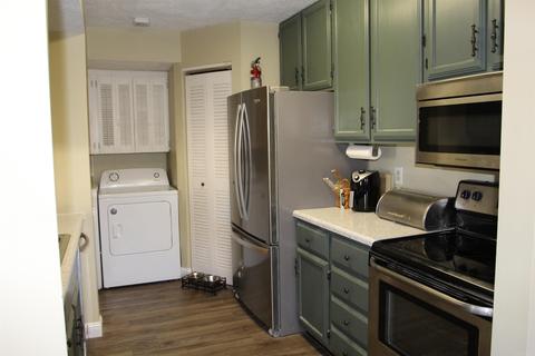 1117 E Commons Dr, Bloomington, IN 47401 photo 5