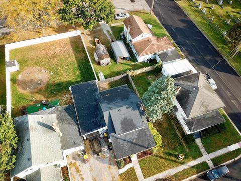 216 E 18th St, Auburn, IN 46706 photo 3