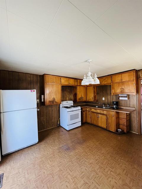 108 S 3rd St, Springport, IN 47386 photo 15