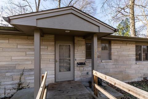 1308 E Southdowns Dr, Bloomington, IN 47401 photo 2
