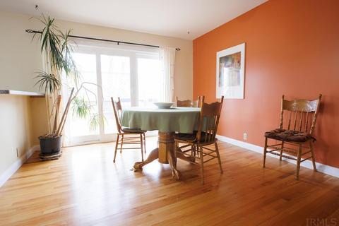4227 E Penn Ct, Bloomington, IN 47408 photo 5