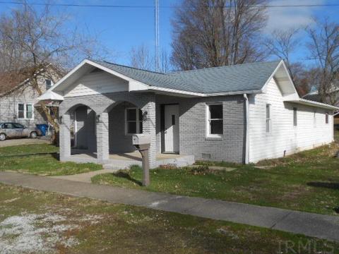 304 E Walnut St, Odon, IN 47562 photo 3