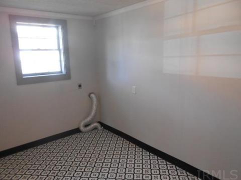 304 E Walnut St, Odon, IN 47562 photo 9