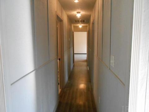 304 E Walnut St, Odon, IN 47562 photo 5