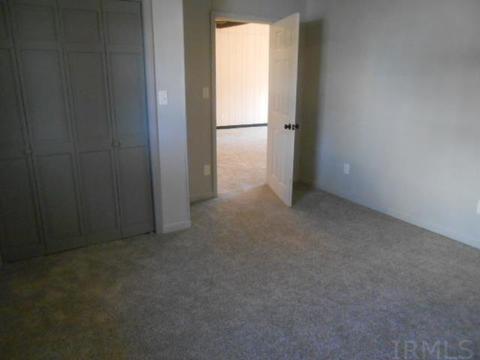 304 E Walnut St, Odon, IN 47562 photo 13