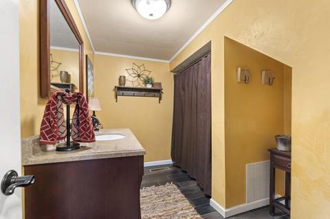769 E 1000 S Rd, Warren, IN 46792 photo 11