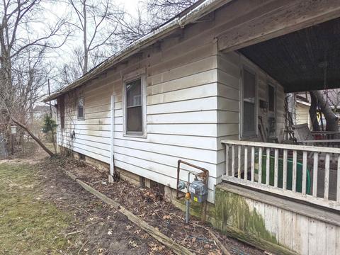 204 E Vermilya Ave, Bloomington, IN 47401 photo 2