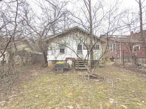 204 E Vermilya Ave, Bloomington, IN 47401 photo 3