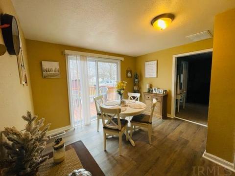 322 E Jefferson St, Fairmount, IN 46928 photo 6