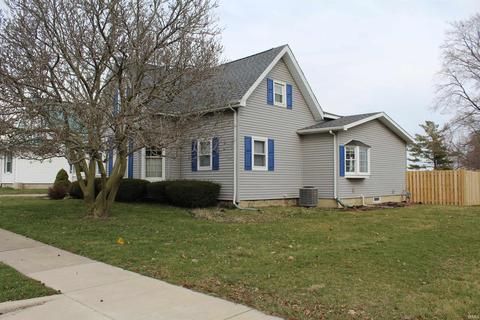 604 E 3rd St, Brookston, IN 47923 photo 2