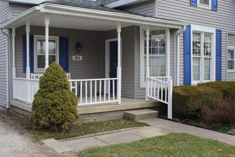 604 E 3rd St, Brookston, IN 47923 photo 3