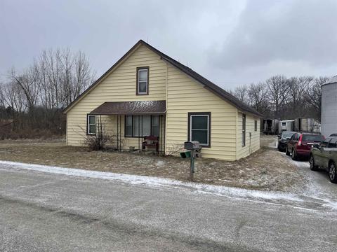 10465 E 750 N, Howe, IN 46746 photo 1