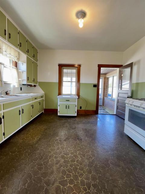1281 E 2nd Ave, Jasper, IN 47546 photo 10