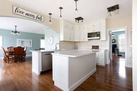 1121 E Calloway Ct, Bloomington, IN 47401 photo 7