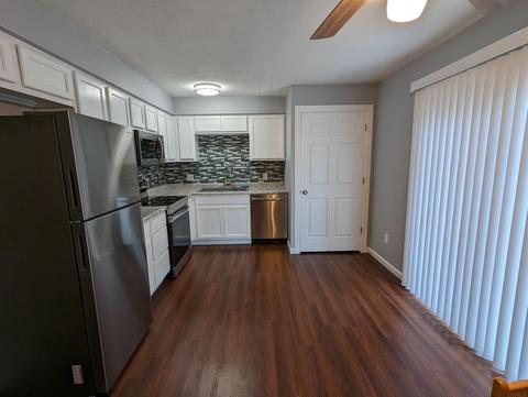 112 Maxton Dr, Butler, IN 46721 photo 12