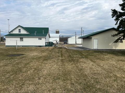 8079 E Mcclintic Rd, Syracuse, IN 46567 photo 3