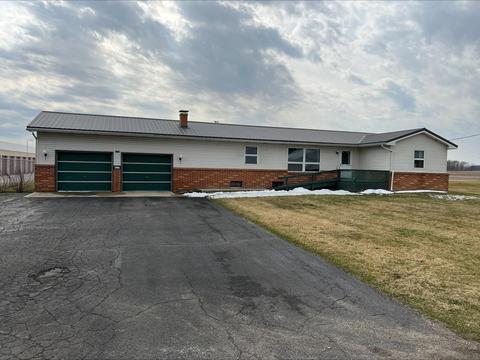 8127 E Mcclintic Rd, Syracuse, IN 46567 photo 1