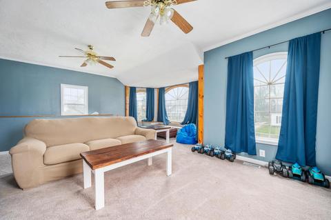 212 S Broad St, Mooreland, IN 47360 photo 14