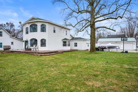 212 S Broad St, Mooreland, IN 47360 photo 2