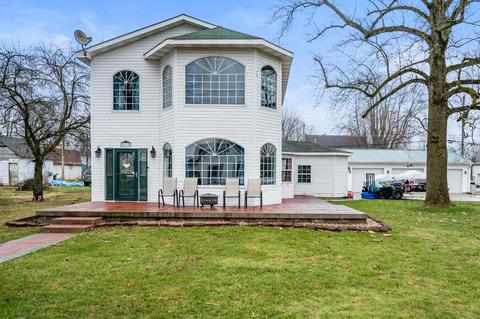 212 S Broad St, Mooreland, IN 47360 photo 1